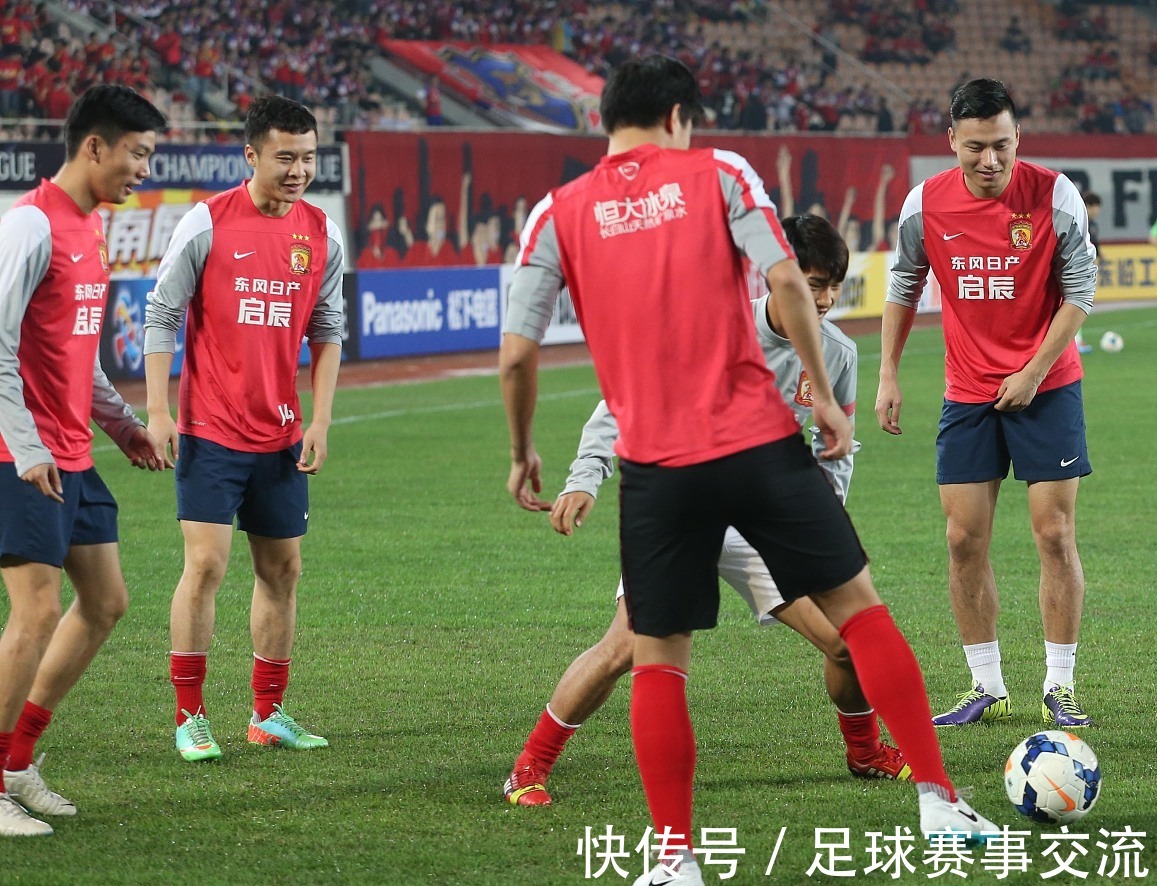 德转列中卫身价榜：库巴西8000万欧居首，萨利巴第二（德转发布中卫身价榜：库巴西以8000万欧领跑，萨利巴位居第二）