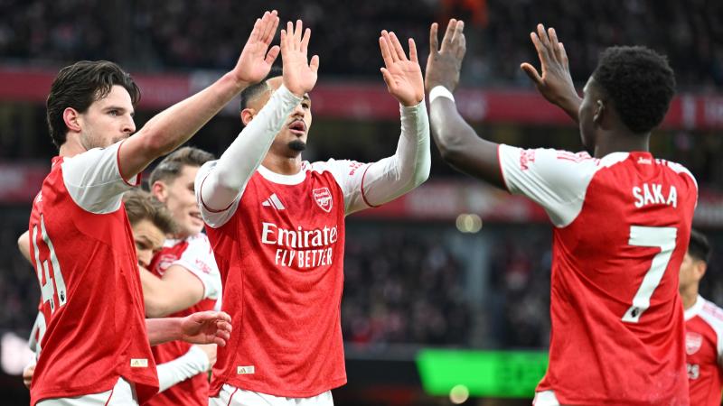 火箭哈登连续三场得分30+（哈登为火箭连砍三场30+得分）