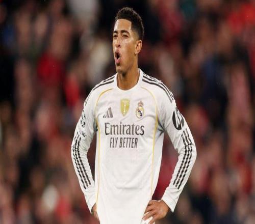 随着AC米兰3-2大逆转，意甲最新积分榜出炉：榜首易主+前三重洗牌（AC米兰3-2逆转，意甲新积分榜出炉：榜首易位，前三重排）