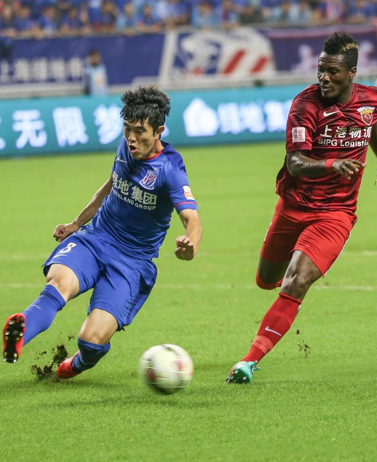 FM26逆天Bug，外场球员“闪现”至门前挡出对方主罚的点球（FM26离谱Bug：非门将球员瞬移至门前封堵对手点球）