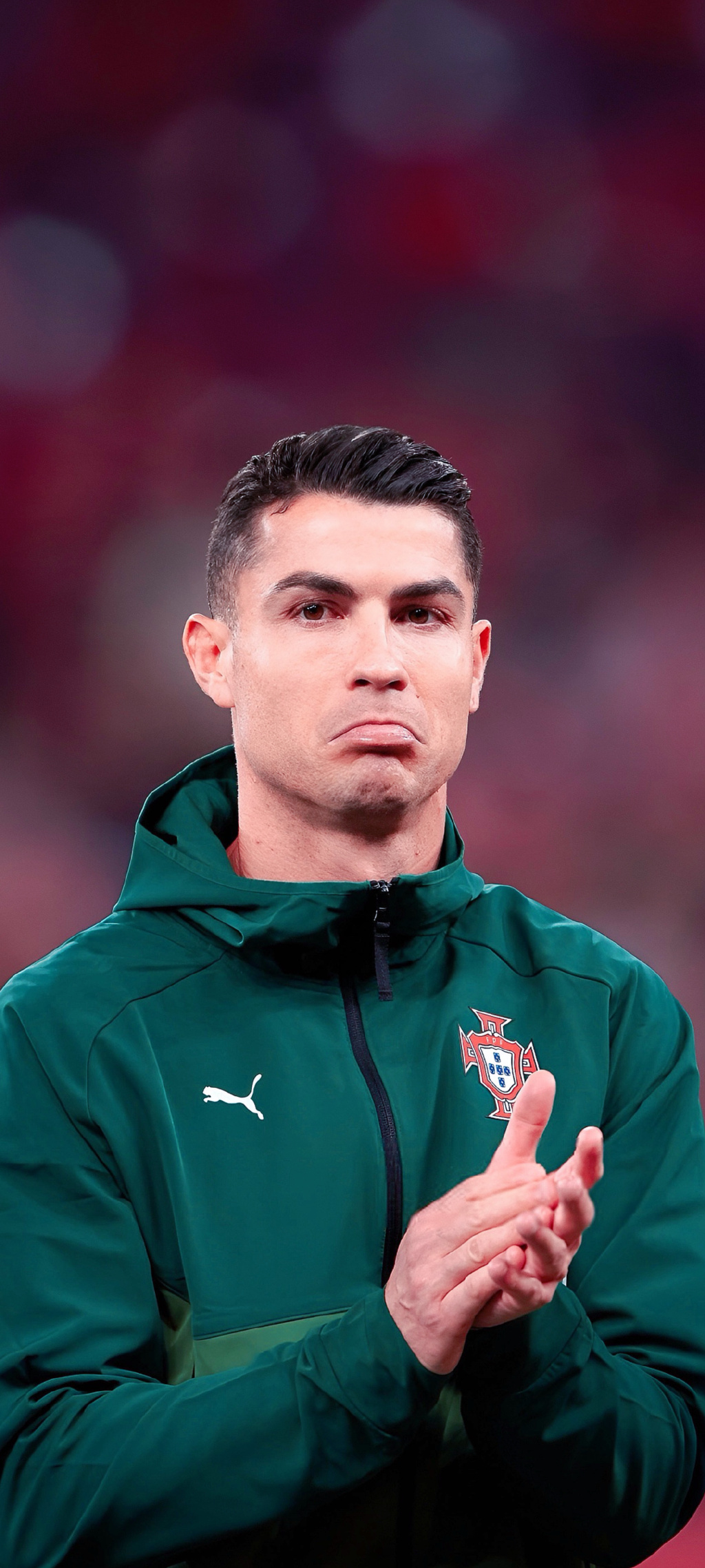 随着曼联1-1遭绝平，英超最新积分榜出炉：阿森纳一枝独秀（曼联1-1读秒遭扳平，英超积分榜更新：阿森纳独领风骚）